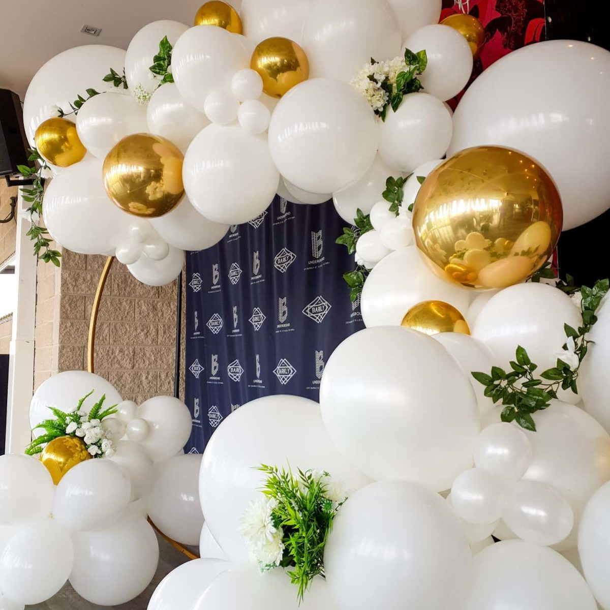 Balloon garlands