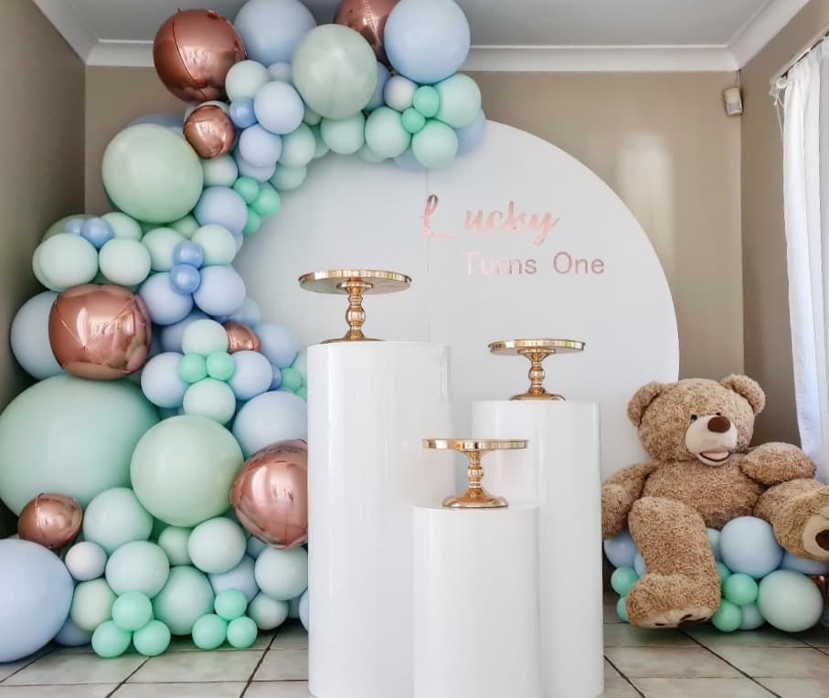 Balloon garlands | Dazzling Balloons by Jen