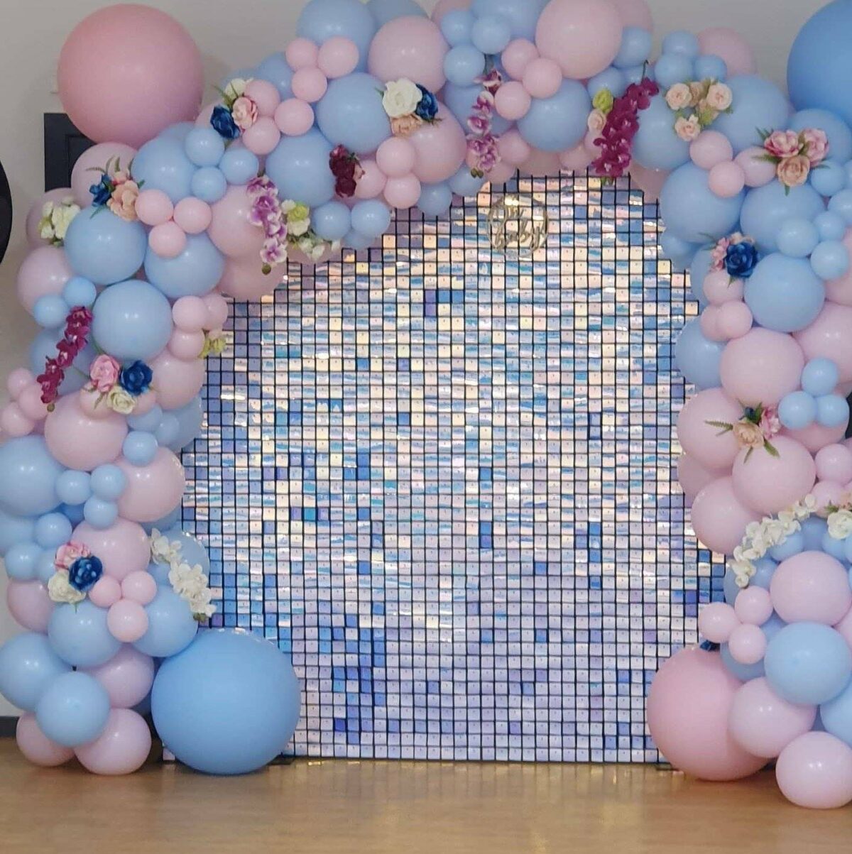 Backdrop, Balloon garlands, Balloons | Little Soirees