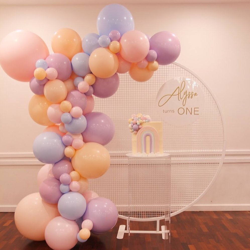 Backdrop, Balloon garlands | Balloon Joy