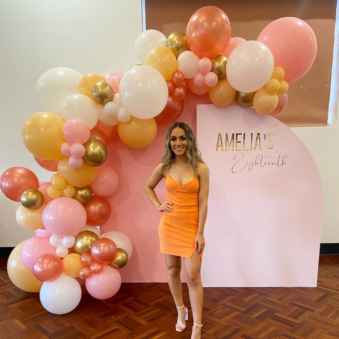 Backdrop, Balloon garlands | Balloon Joy