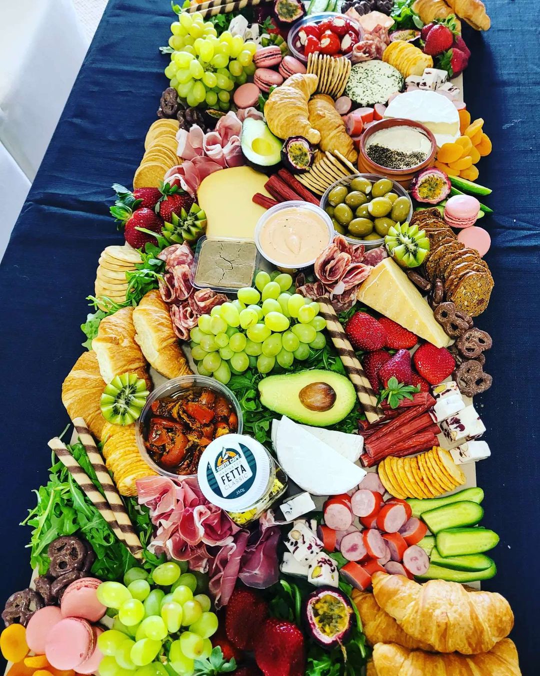 Charcuterie Board, Grazing, Grazing board, Grazing board ideas, grazing box, Grazing box ideas, Grazing boxes, grazing food, grazing food chain, grazing plate, grazing platter, Grazing platters, Grazing table, grazing table catering, grazing table ideas, hot food grazing table, Platters | Amazing Graze Brisbane